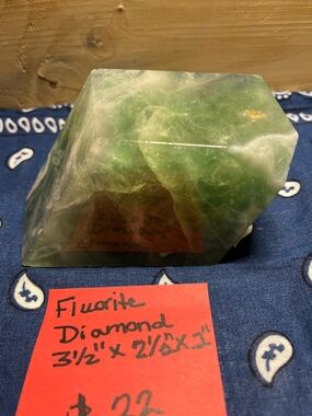 Fluorite Diamond Accent Stone - Green Polished Home Accent